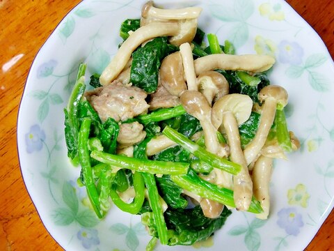 簡単にできる、ほうれん草と豚肉のごま和え